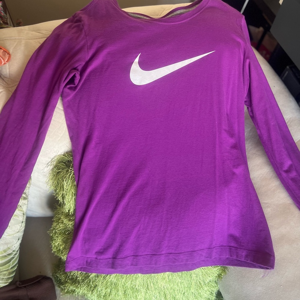 This cute little Nike girl is ready to run!